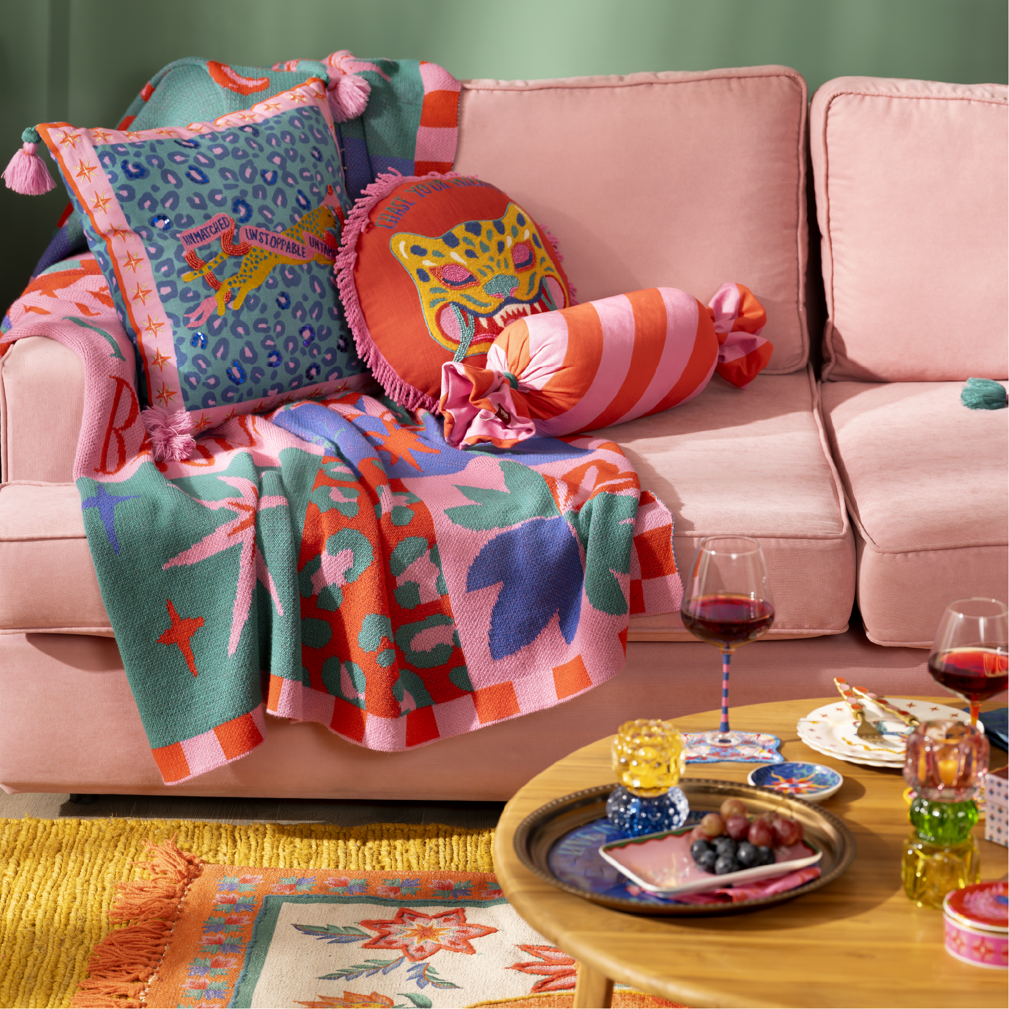 Renkli Koltuk Şallarıyla Salonunun Atmosferini Yeniden Kurgula